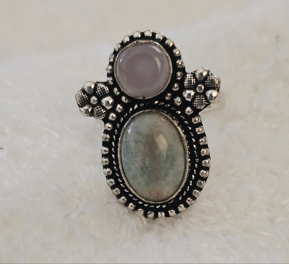 Vintage-Inspired Silver and Stone Ring Size 10